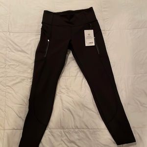 NWT Athleta rainier tight size medium